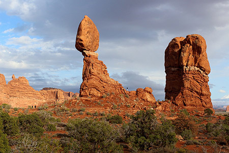 Photo of the Balanced Rock at Arches National Park in Utah