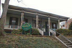 Walnut Hill Restaurant in Vicksburg Mississippi - family travel photograph